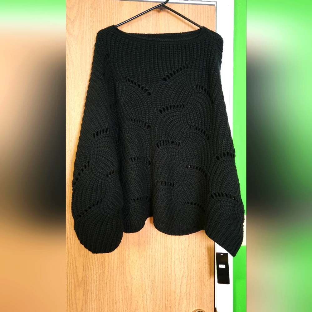 Trendy Black Knit Sweater